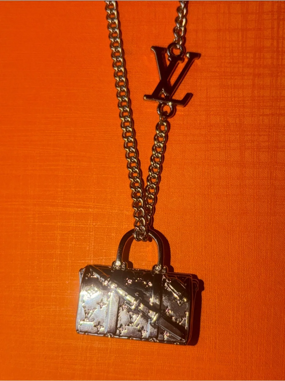 Louis Vuitton unisex great